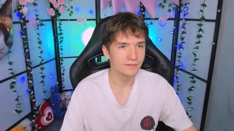 Ethan online show from 09/13/25, 06:02