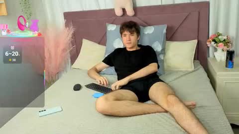 Ethan online show from 10/05/25, 09:13