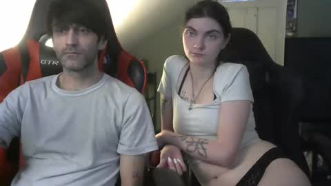 Snapshot of ethanvsvioletxxx chatting on 12/15/25, 05:39 ethanvsvioletxxx online show from 12/15/25, 05:39