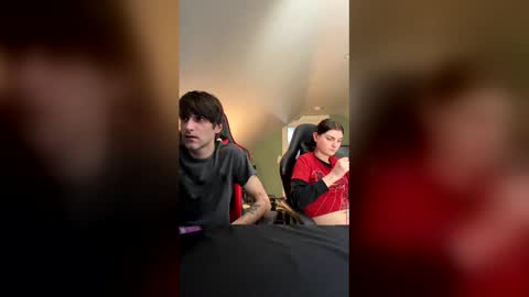 Snapshot of ethanvsvioletxxx chatting on 12/18/25, 07:09 ethanvsvioletxxx online show from 12/18/25, 07:09