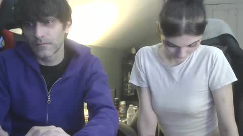 Snapshot of ethanvsvioletxxx chatting on 12/21/25, 02:08 ethanvsvioletxxx online show from 12/21/25, 02:08