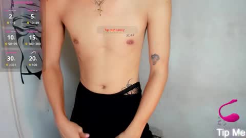 Snapshot of ethereal_blake chatting on 11/06/25, 08:04 BLAKE online show from 11/06/25, 08:04