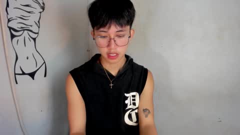 Snapshot of ethereal_blake chatting on 11/18/25, 09:58 BLAKE online show from 11/18/25, 09:58