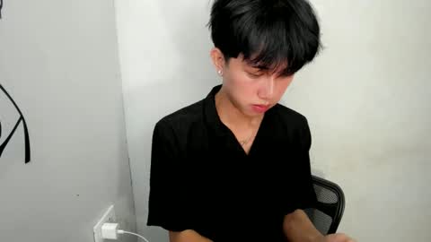 Snapshot of ethereal_ethan chatting on 02/18/25, 09:10 Ethan online show from 02/18/25, 09:10