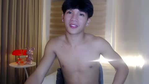 Snapshot of etherealboytoy4hire chatting on 06/17/26, 01:34 Rey online show from 06/17/26, 01:34