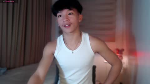Snapshot of etherealboytoy4hire chatting on 07/21/26, 04:15 Rey online show from 07/21/26, 04:15