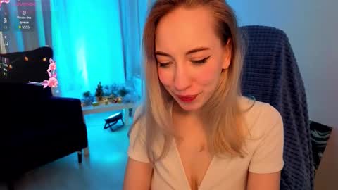 Isabelle online show from 12/17/25, 05:35