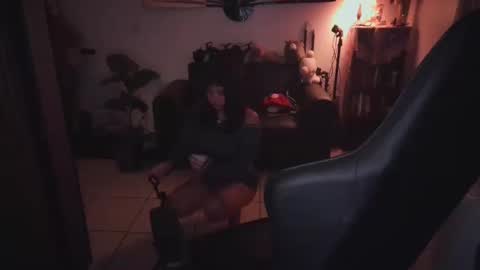 Snapshot of etherealhazy chatting on 10/14/25, 03:18 etherealhazy online show from 10/14/25, 03:18