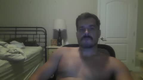 Snapshot of etim33 chatting on 10/03/25, 03:36 etim33 online show from 10/03/25, 03:36