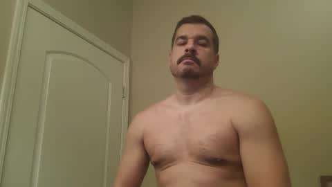 Snapshot of etim33 chatting on 11/16/25, 09:26 etim33 online show from 11/16/25, 09:26