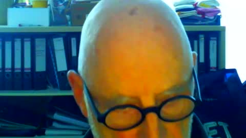 Snapshot of etonne chatting on 12/06/24, 12:05 etonne online show from 12/06/24, 12:05