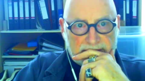 Snapshot of etonne chatting on 02/27/25, 11:31 etonne online show from 02/27/25, 11:31