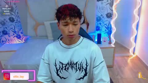 Snapshot of ette_tay chatting on 10/09/25, 04:32 ette online show from 10/09/25, 04:32