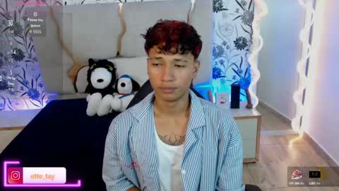 Snapshot of ette_tay chatting on 10/13/25, 03:06 ette online show from 10/13/25, 03:06