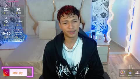 Snapshot of ette_tay chatting on 10/18/25, 03:20 ette online show from 10/18/25, 03:20