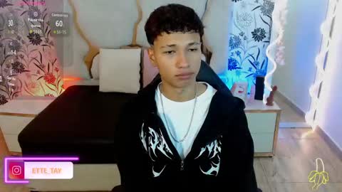 Snapshot of ette_tay chatting on 11/03/25, 03:19 ette online show from 11/03/25, 03:19