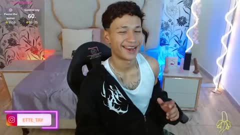 Snapshot of ette_tay chatting on 11/05/25, 03:06 ette online show from 11/05/25, 03:06