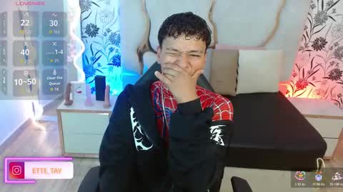 Snapshot of ette_tay chatting on 11/12/25, 03:29 ette online show from 11/12/25, 03:29