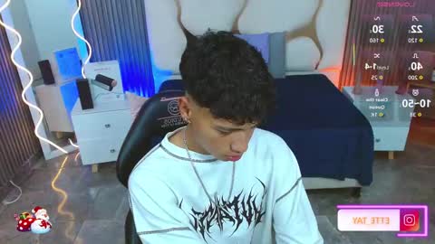 Snapshot of ette_tay chatting on 12/04/25, 04:22 ette online show from 12/04/25, 04:22