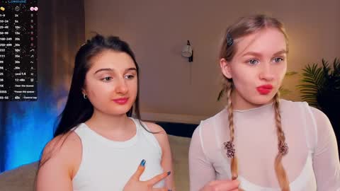 Kira and Kamila online show from 02/02/25, 07:35