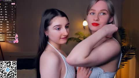 Kira and Kamila online show from 02/09/25, 07:52