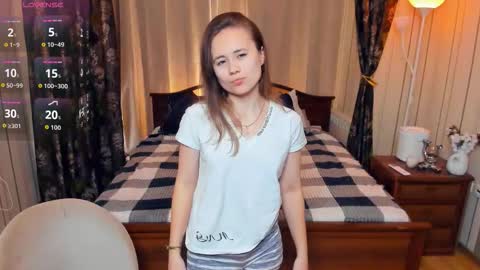 Kira and Kamila online show from 10/11/25, 07:51