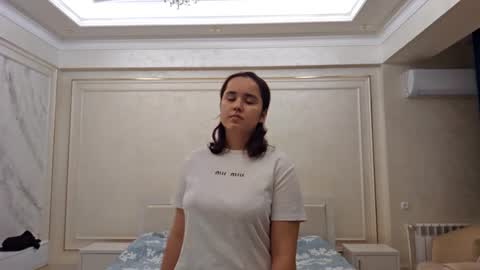 Snapshot of eulajaster chatting on 12/17/25, 02:34 eulajaster online show from 12/17/25, 02:34