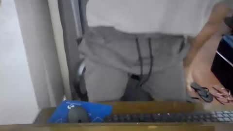 Snapshot of eumesmo03 chatting on 10/30/25, 04:14 eumesmo03 online show from 10/30/25, 04:14