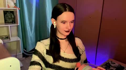 Kate online show from 03/15/26, 11:05