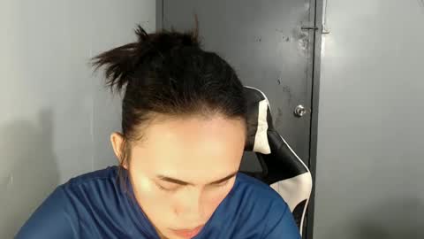 Snapshot of euniceariella21 chatting on 01/03/25, 11:25 YELLA online show from 01/03/25, 11:25