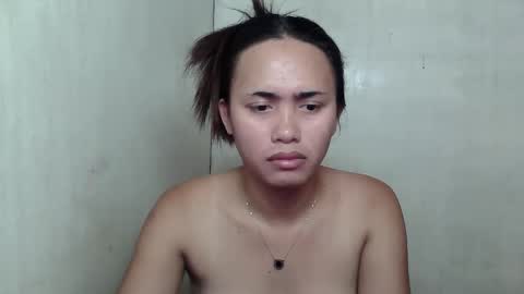 Snapshot of euniceariella21 chatting on 09/30/25, 02:27 YELLA online show from 09/30/25, 02:27