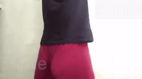 Snapshot of eunile chatting on 12/17/25, 07:31 eunile online show from 12/17/25, 07:31