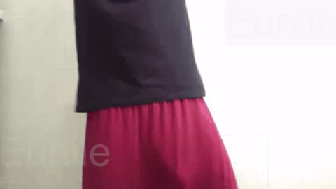 Snapshot of eunile chatting on 04/18/26, 12:25 eunile online show from 04/18/26, 12:25