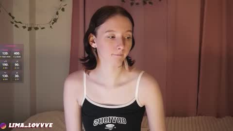 Snapshot of euphoria_girls chatting on 11/21/25, 05:44 check about me online show from 11/21/25, 05:44