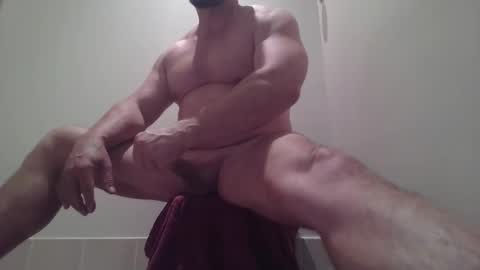 Snapshot of eurobullmuscle chatting on 04/17/26, 06:16 euro bull online show from 04/17/26, 06:16