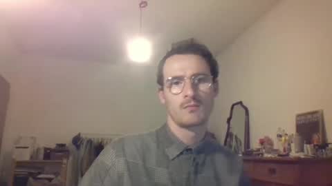 Snapshot of europe_bang chatting on 01/07/25, 05:31 Andrea online show from 01/07/25, 05:31