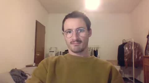 Snapshot of europe_bang chatting on 01/11/25, 05:29 Andrea online show from 01/11/25, 05:29