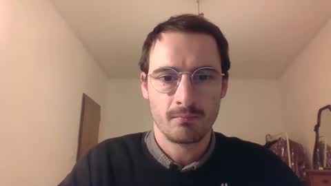 Snapshot of europe_bang chatting on 01/14/25, 10:34 Andrea online show from 01/14/25, 10:34