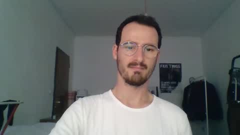 Snapshot of europe_bang chatting on 09/13/25, 09:42 Andrea online show from 09/13/25, 09:42