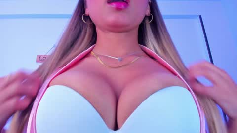 eva1green1 online show from 01/10/25, 11:29