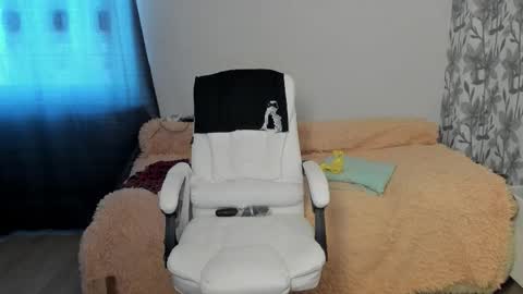 Eva online show from 02/17/26, 02:30