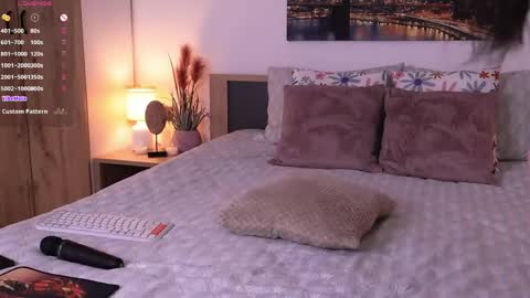 Snapshot of eva__si chatting on 03/29/26, 06:35 Eva online show from 03/29/26, 06:35