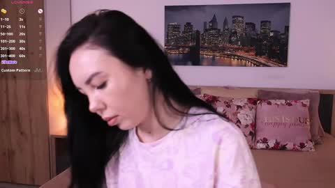 Snapshot of eva__si chatting on 04/20/26, 07:00 Eva online show from 04/20/26, 07:00