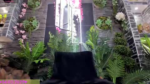 Snapshot of eva_coluccy chatting on 03/04/25, 03:48 EVA COLUCCY online show from 03/04/25, 03:48