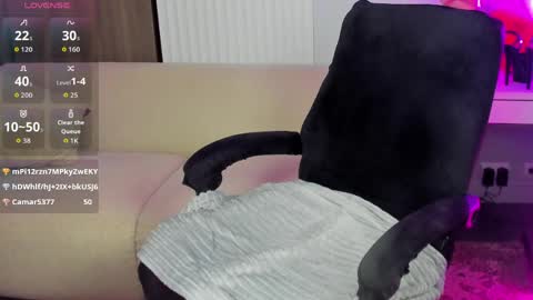 Snapshot of eva_conors_ chatting on 04/21/26, 02:51 Eva online show from 04/21/26, 02:51