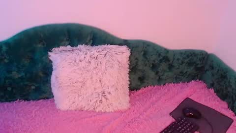 Eva online show from 02/05/26, 02:54