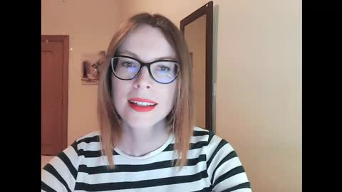 Snapshot of eva_cutesmile chatting on 04/09/26, 06:46 Eva online show from 04/09/26, 06:46