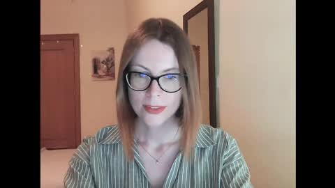 Snapshot of eva_cutesmile chatting on 04/22/26, 07:04 Eva online show from 04/22/26, 07:04