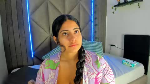 Snapshot of eva_daemon chatting on 04/18/26, 11:58 EVA DAEMON online show from 04/18/26, 11:58