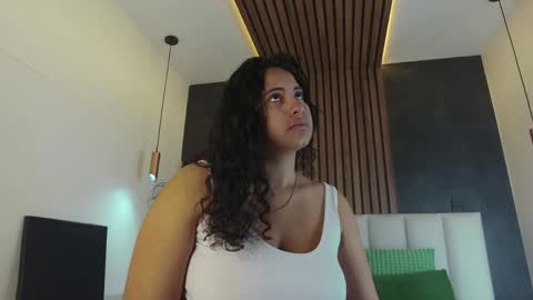 Snapshot of eva_daemon chatting on 05/10/26, 12:10 EVA DAEMON online show from 05/10/26, 12:10